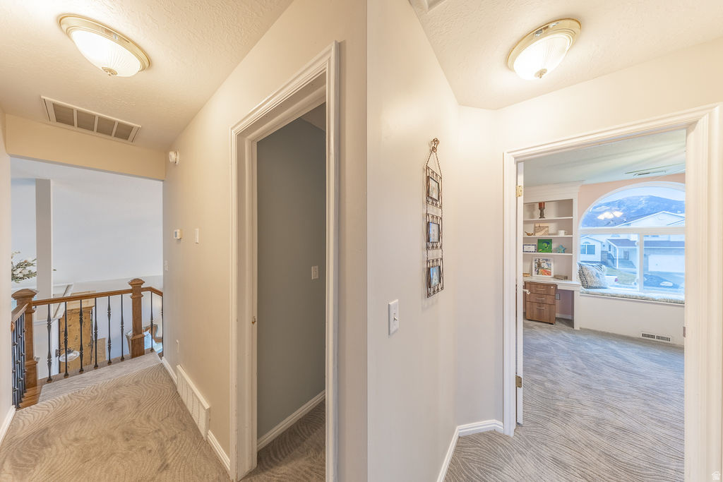 OAK WOOD HILLS - Residential