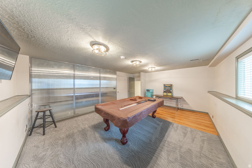 OAK WOOD HILLS - Residential