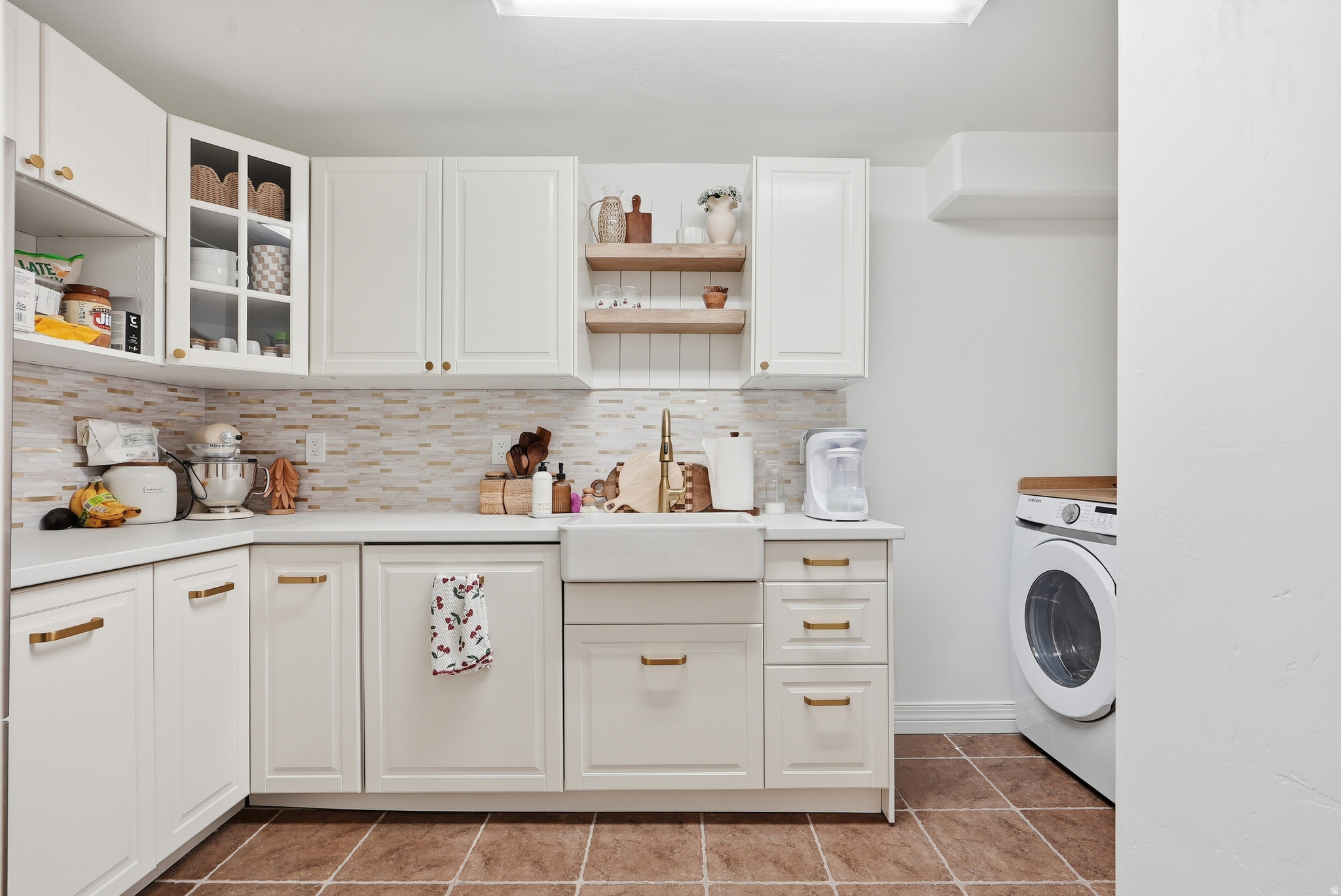 EAGLES GATE - Residential