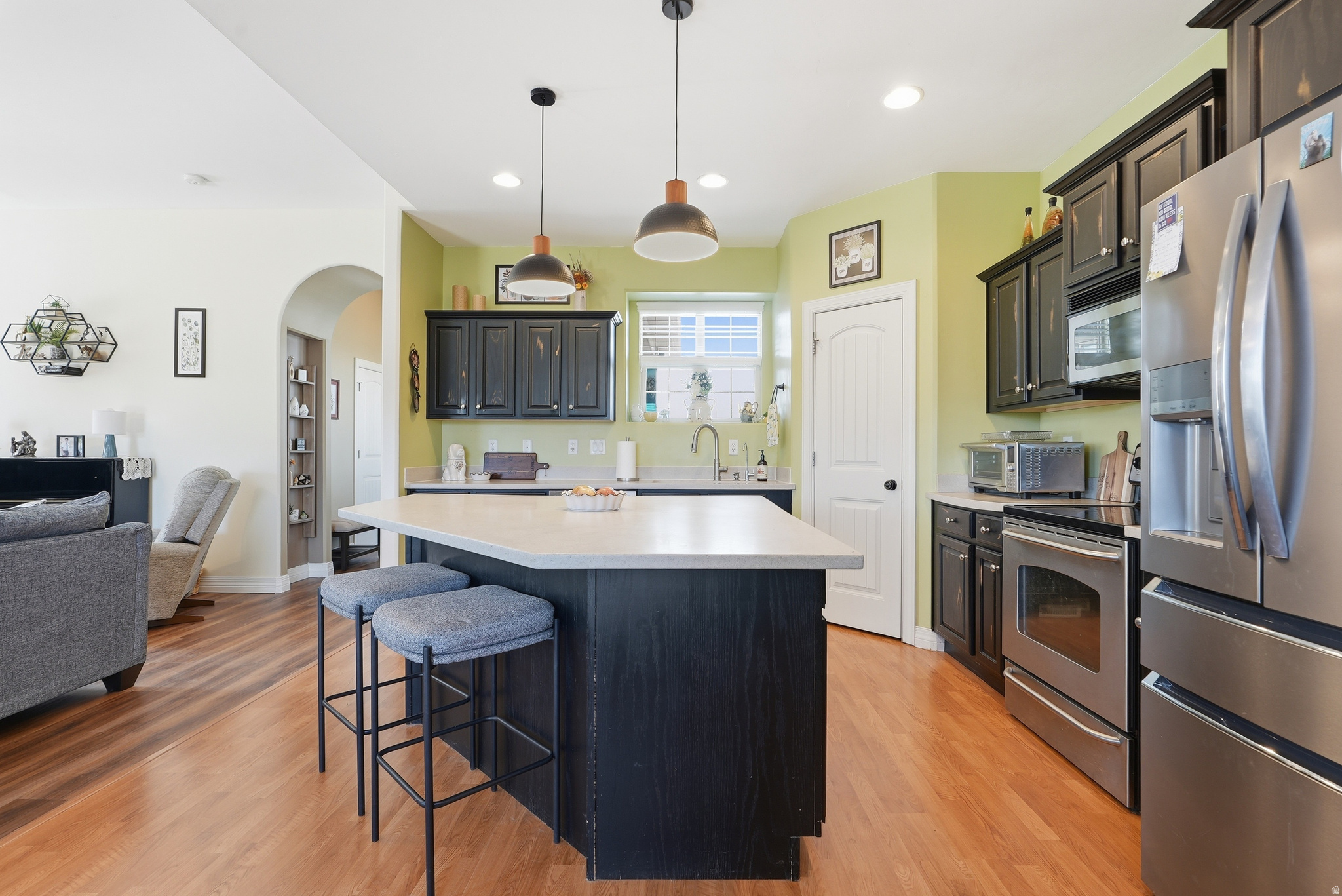 EAGLES GATE - Residential