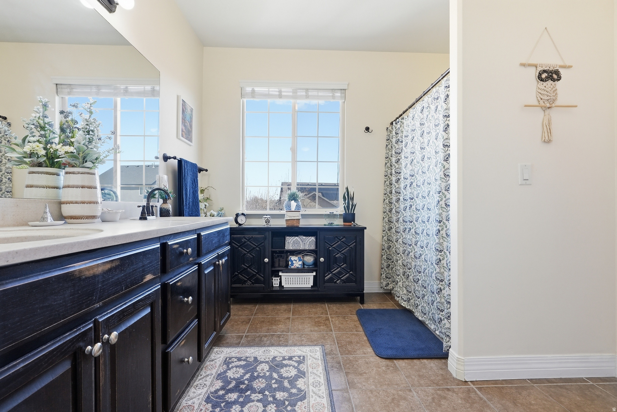 EAGLES GATE - Residential