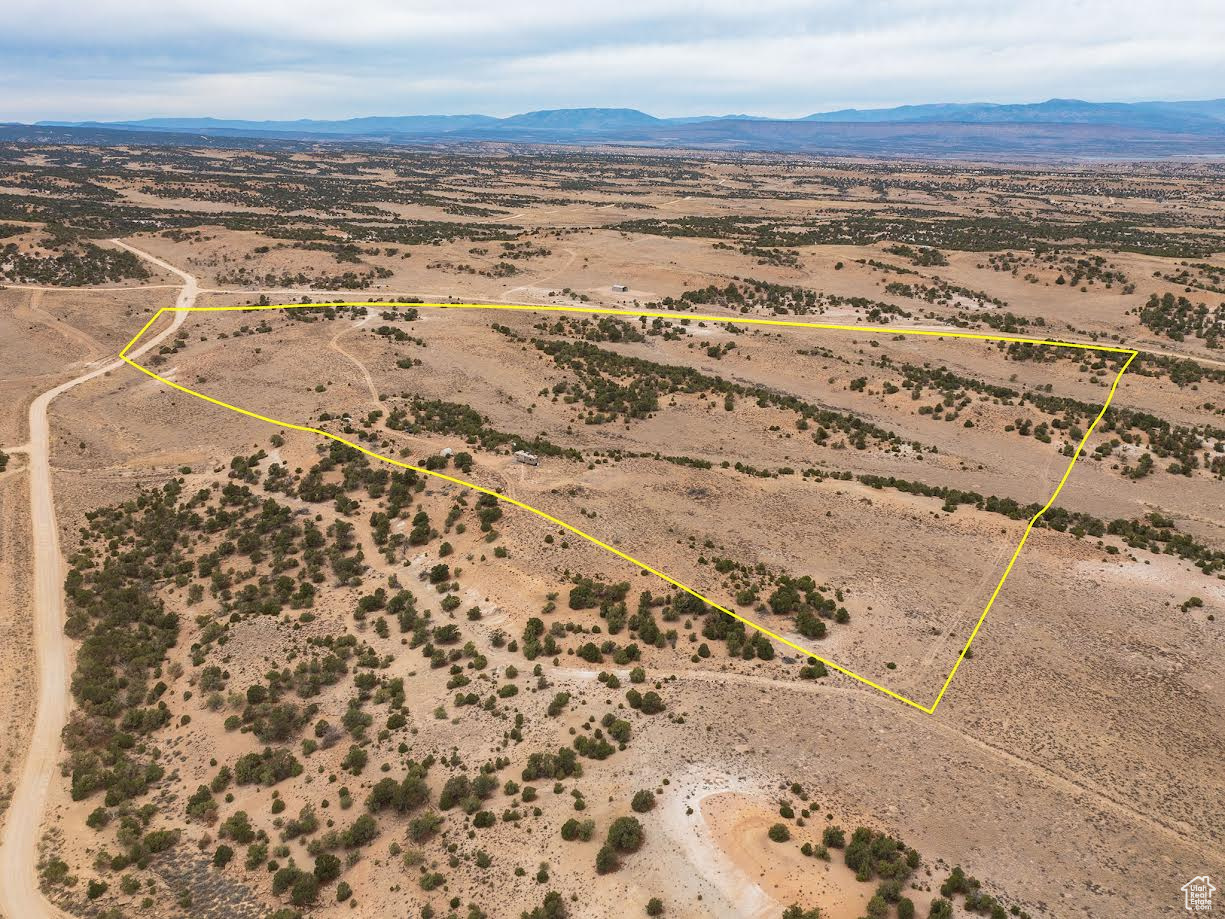 SILVER MOON RANCHES - Land