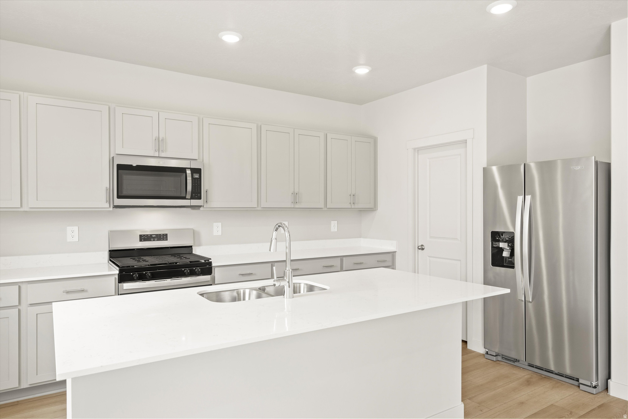 STRATTON ACRES - Residential