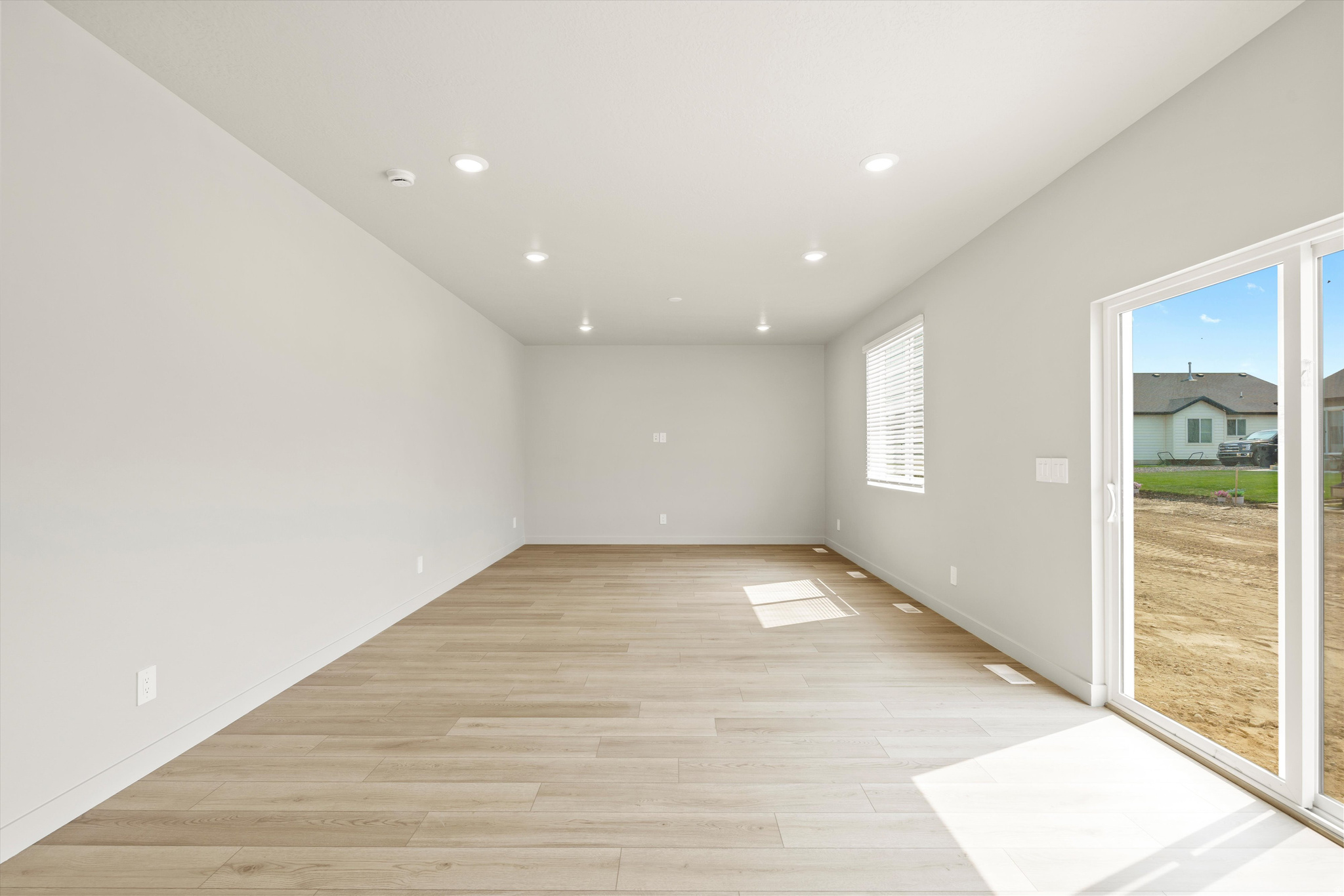 STRATTON ACRES - Residential