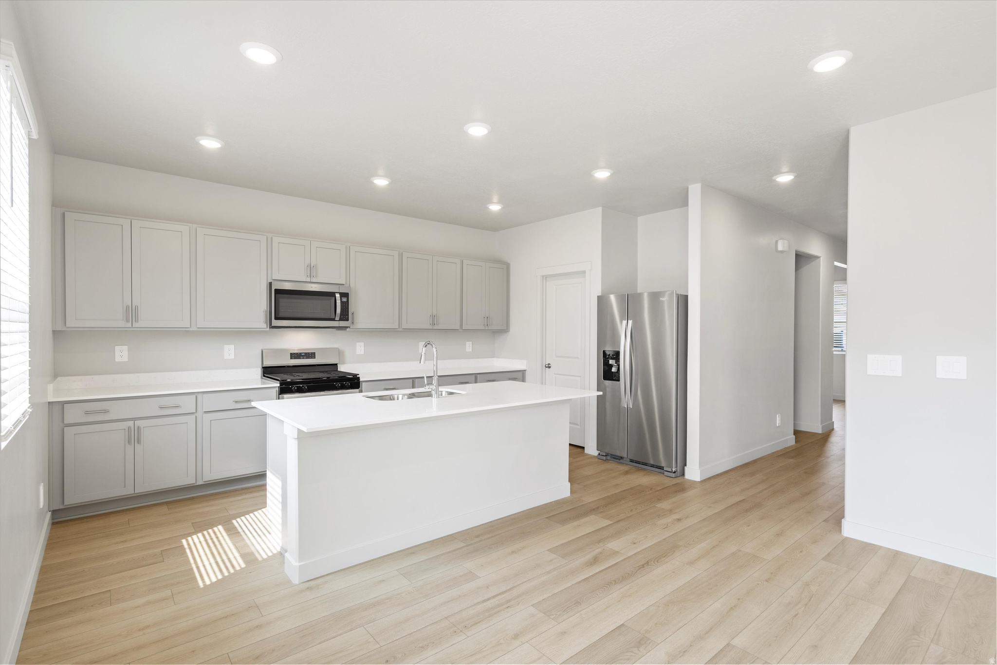 STRATTON ACRES - Residential