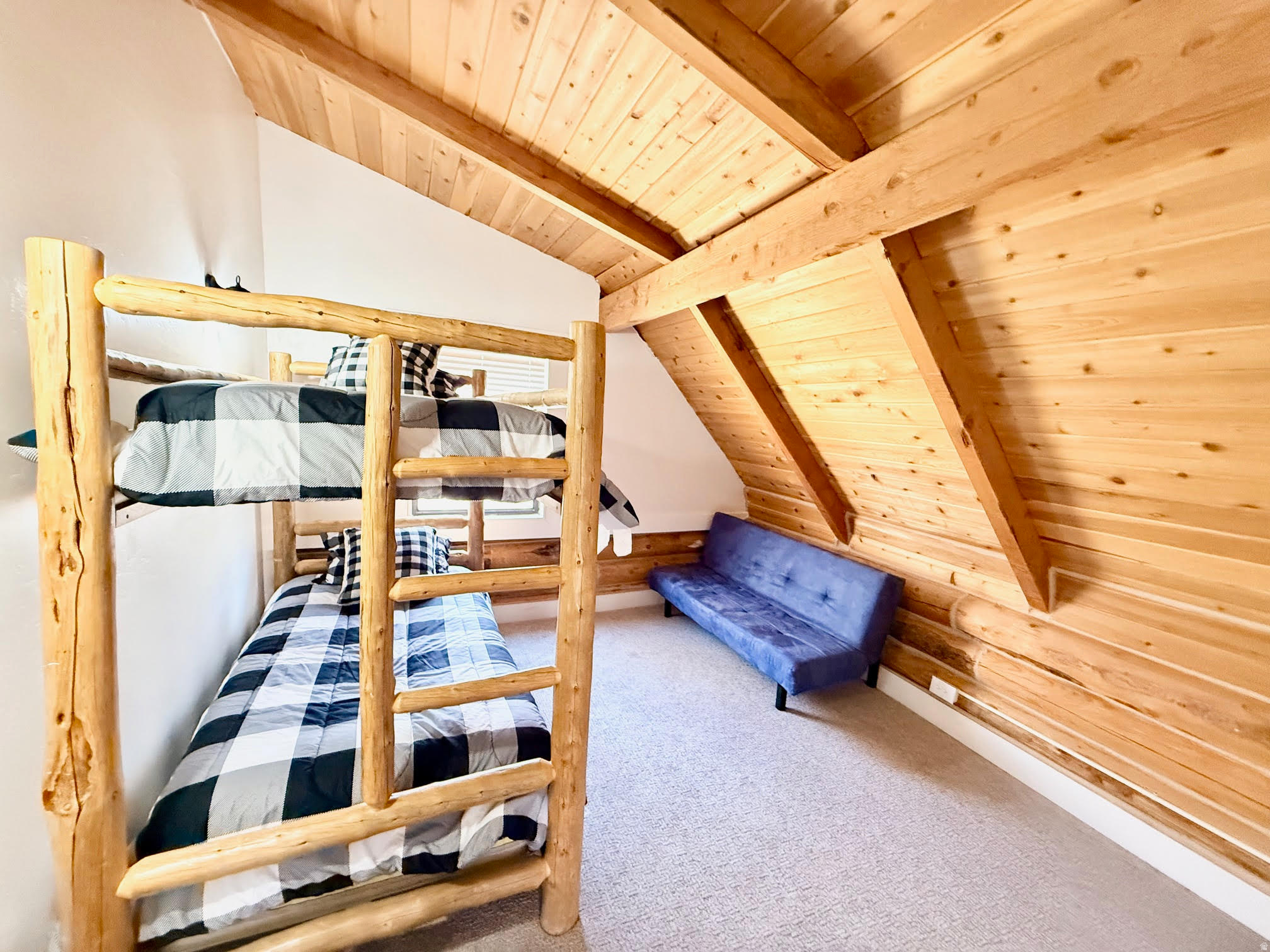 SKYLINE MOUNTAIN RESORT - Residential