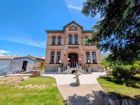 Tiny photo for 19 S 200 E, Salem, UT 84653 (MLS # 2159885)