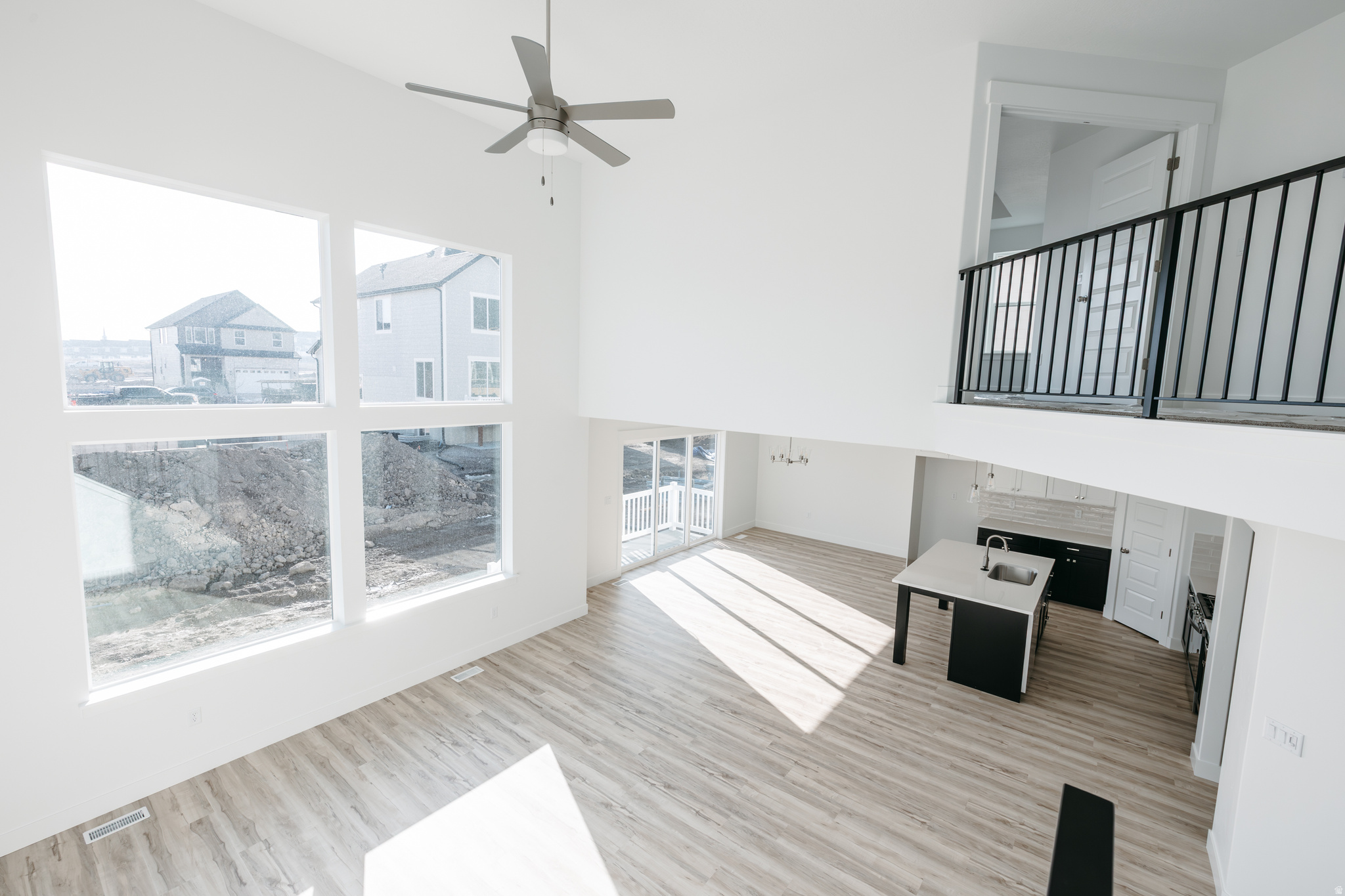 RIVER POINT - Residential