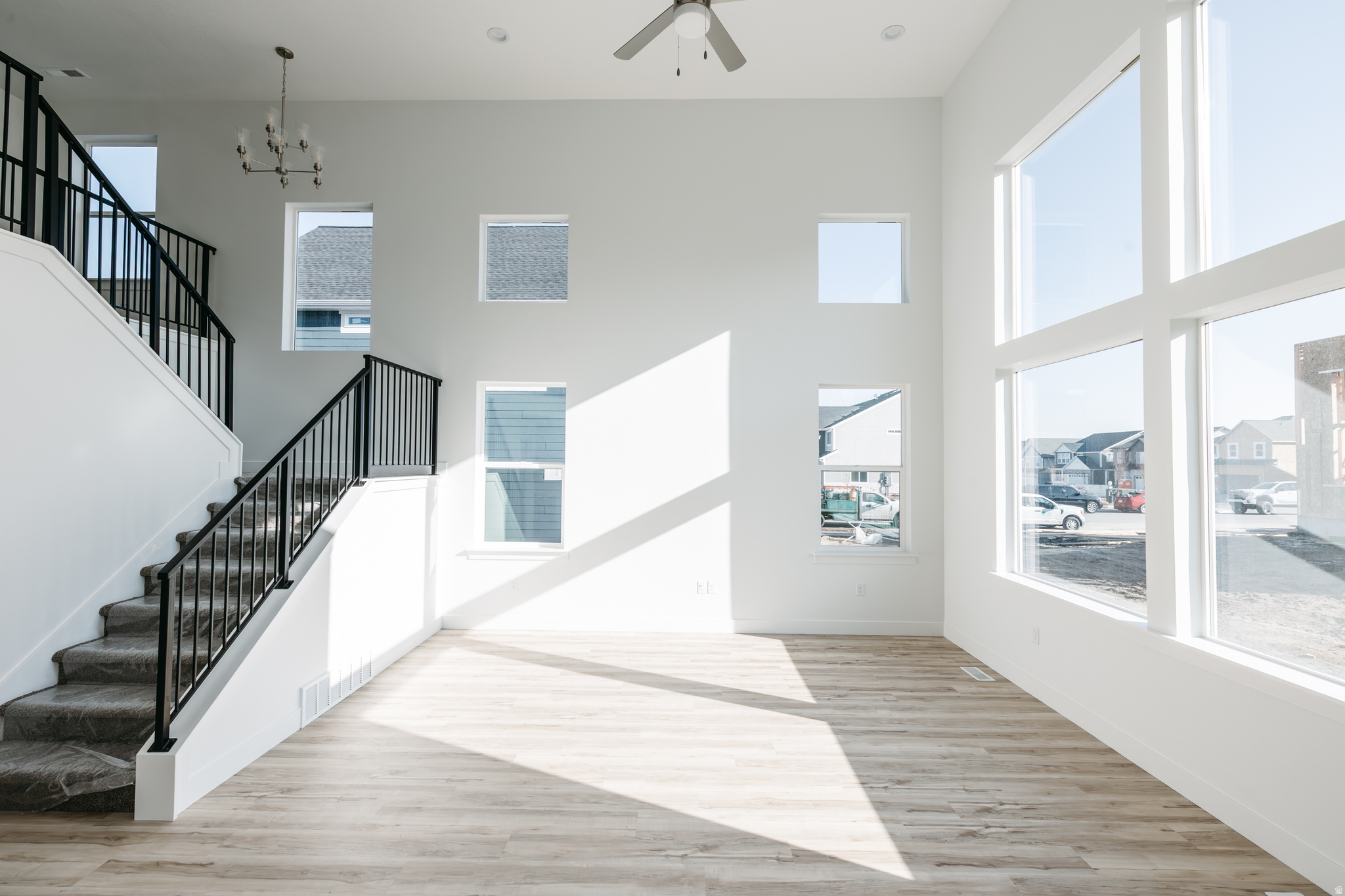 RIVER POINT - Residential