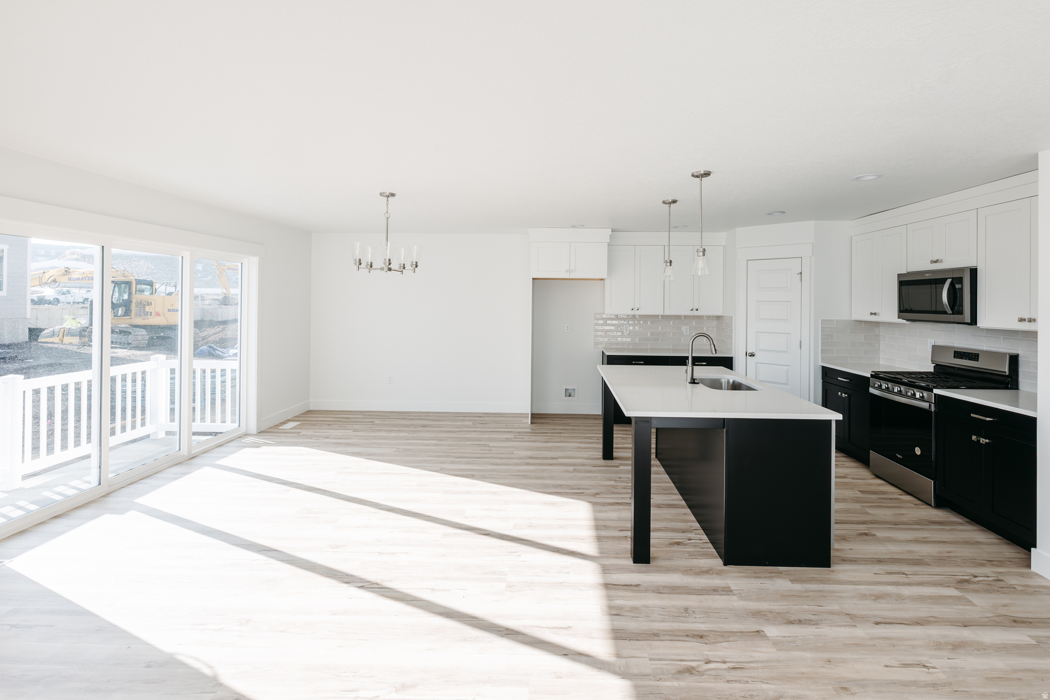 RIVER POINT - Residential