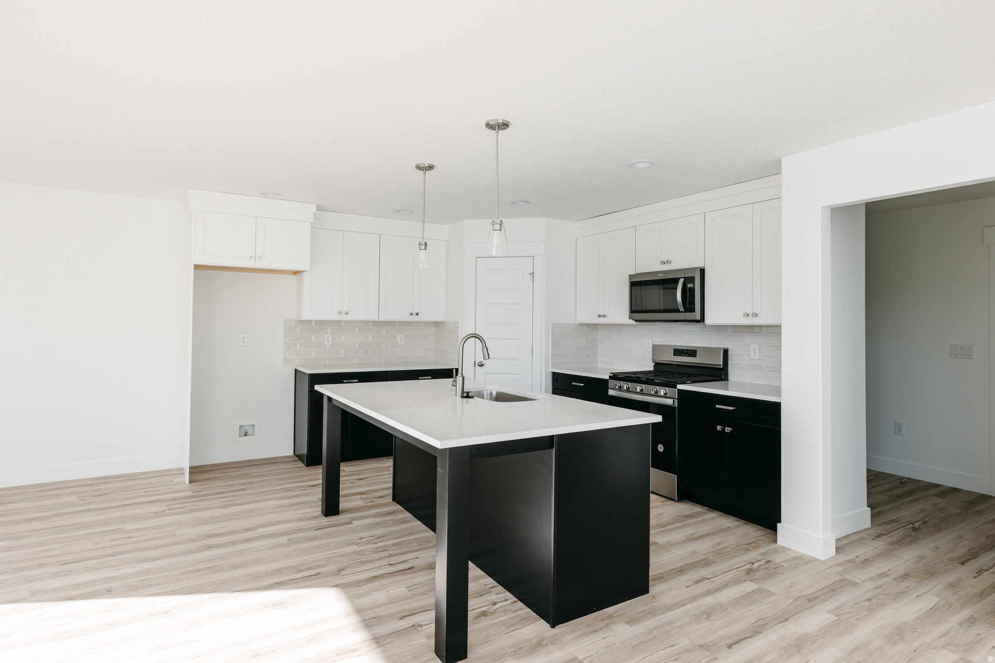 RIVER POINT - Residential