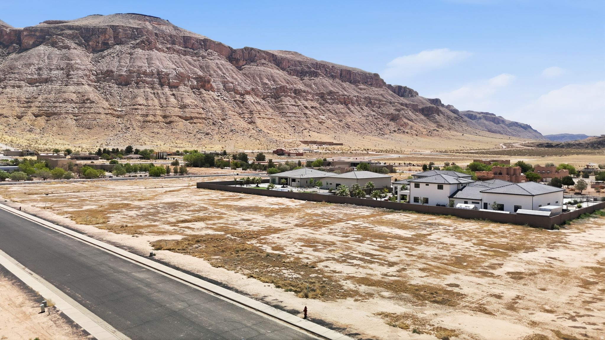 COPPER CLIFFS - Land