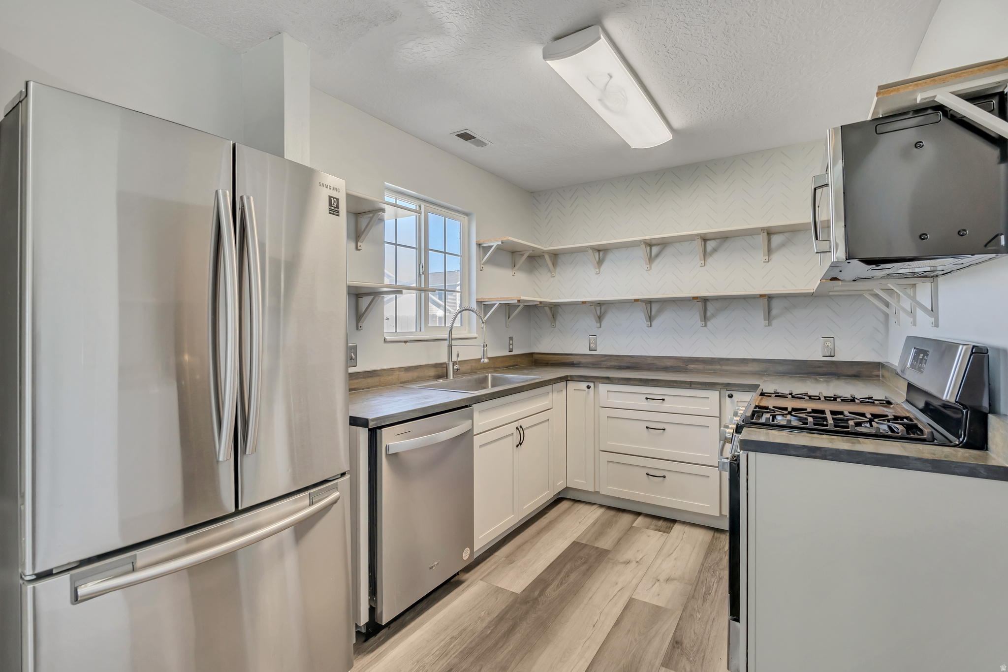 SUNSET PARK - Residential