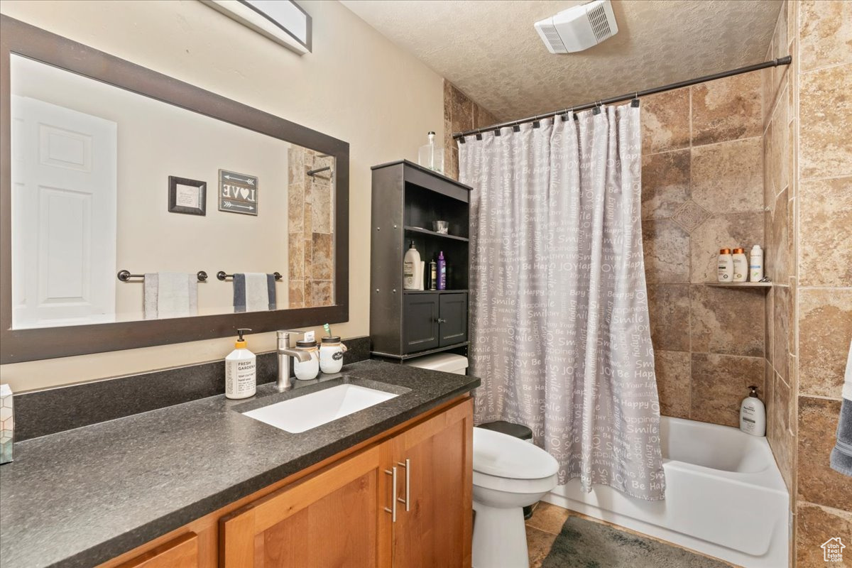 HERITAGE PLACE ESTATES - Residential