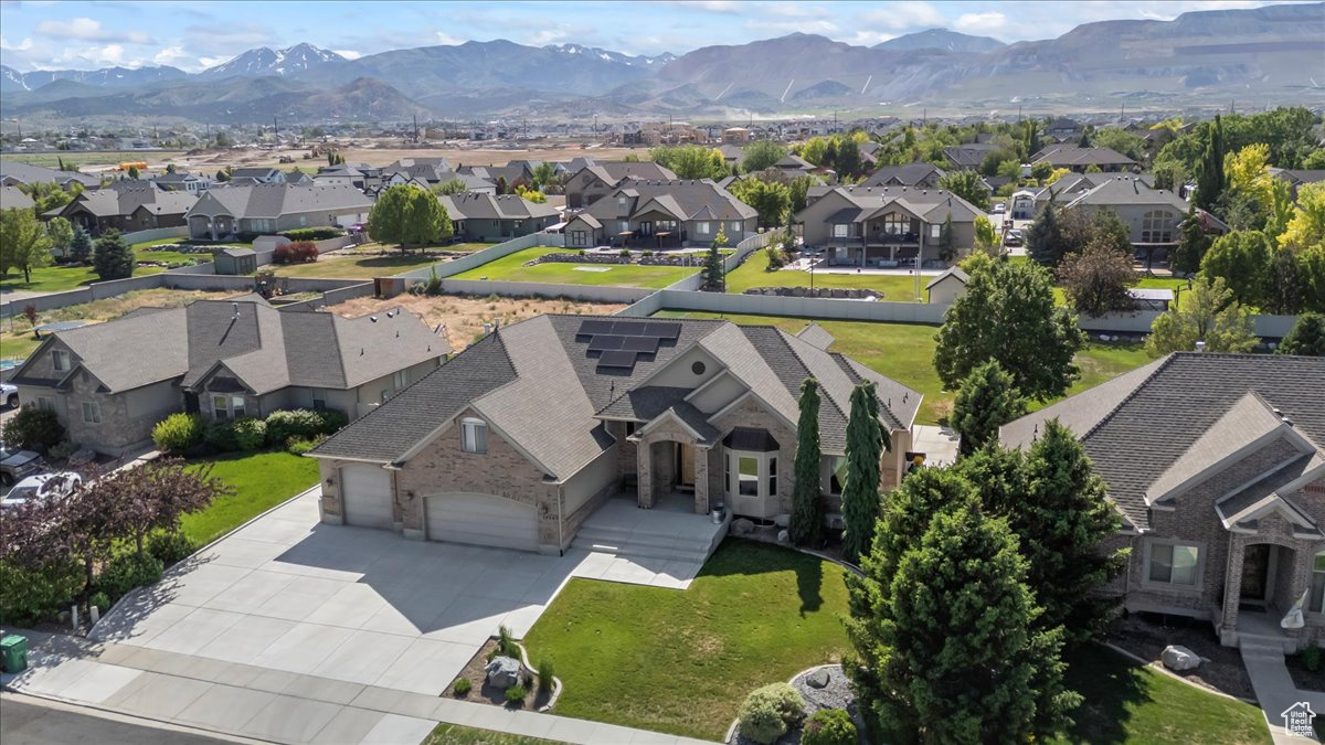 HERITAGE PLACE ESTATES - Residential