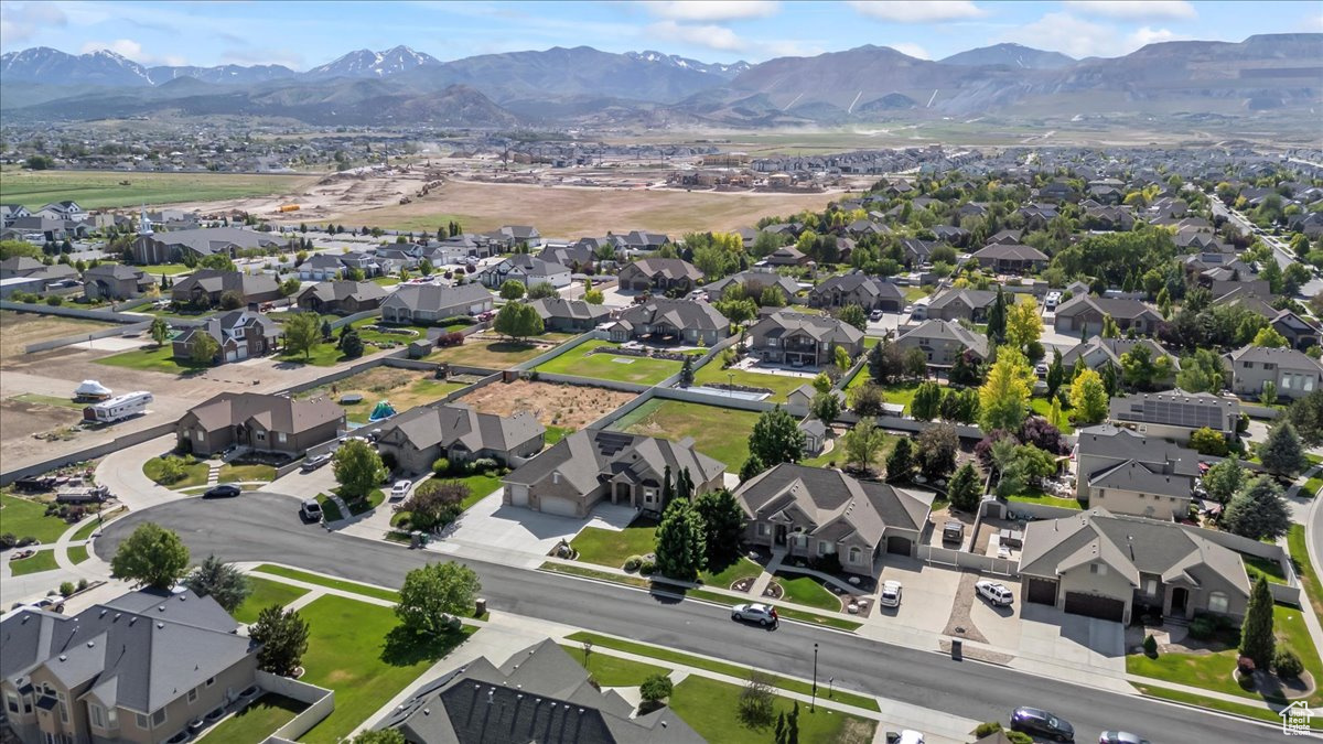 HERITAGE PLACE ESTATES - Residential