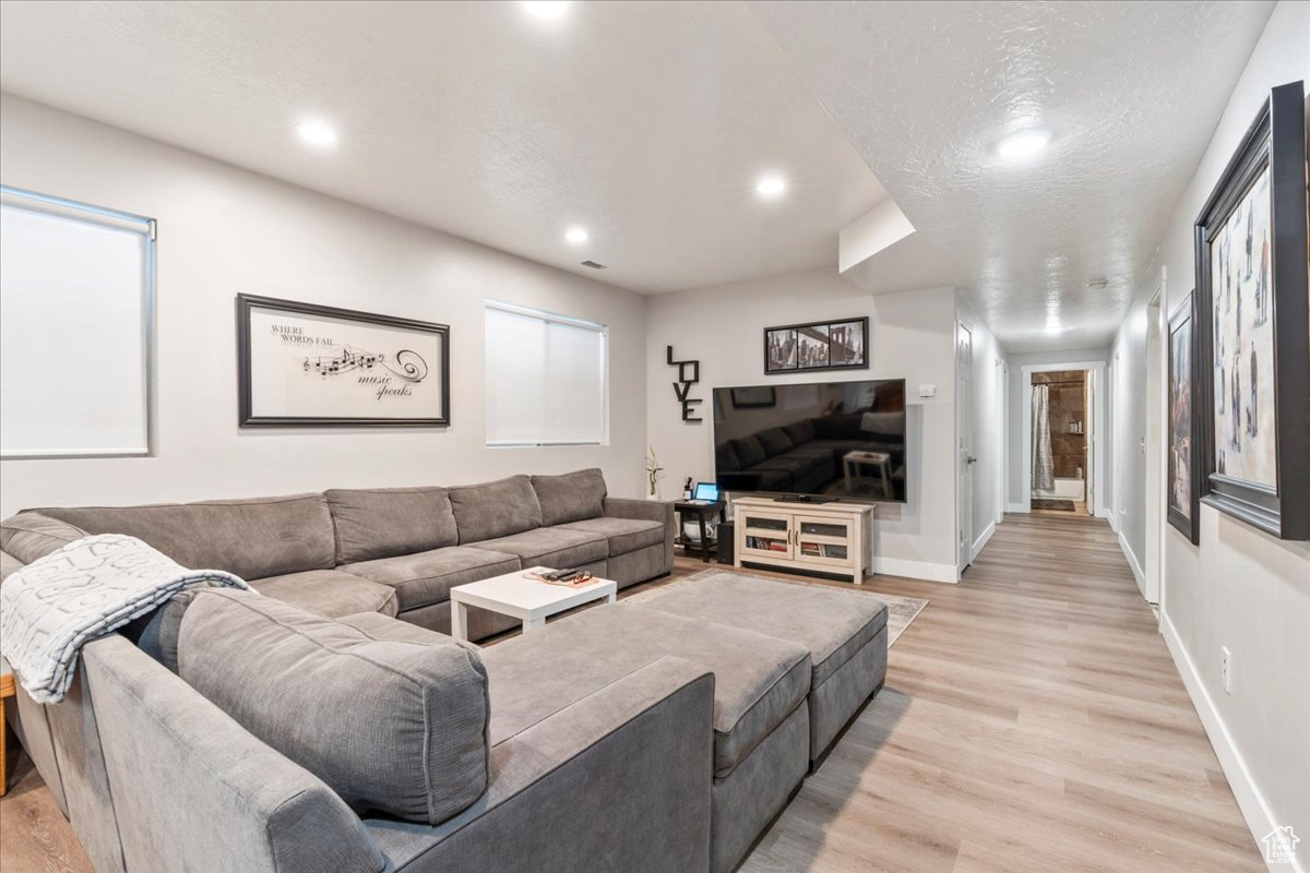 HERITAGE PLACE ESTATES - Residential