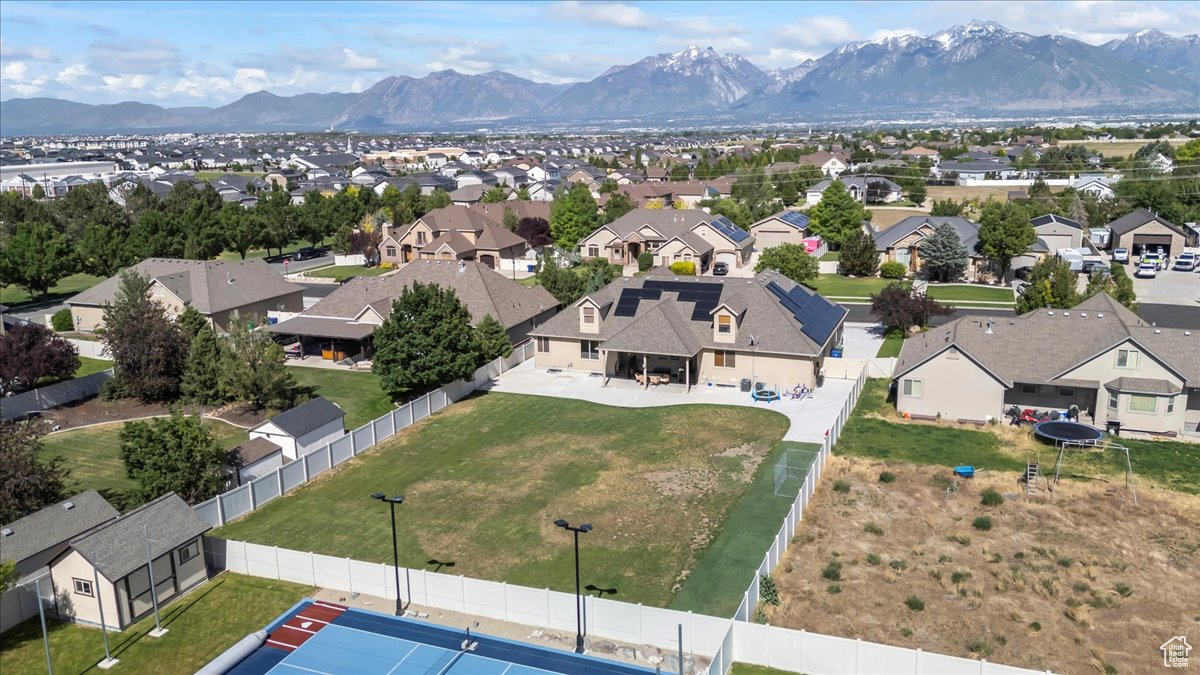 HERITAGE PLACE ESTATES - Residential