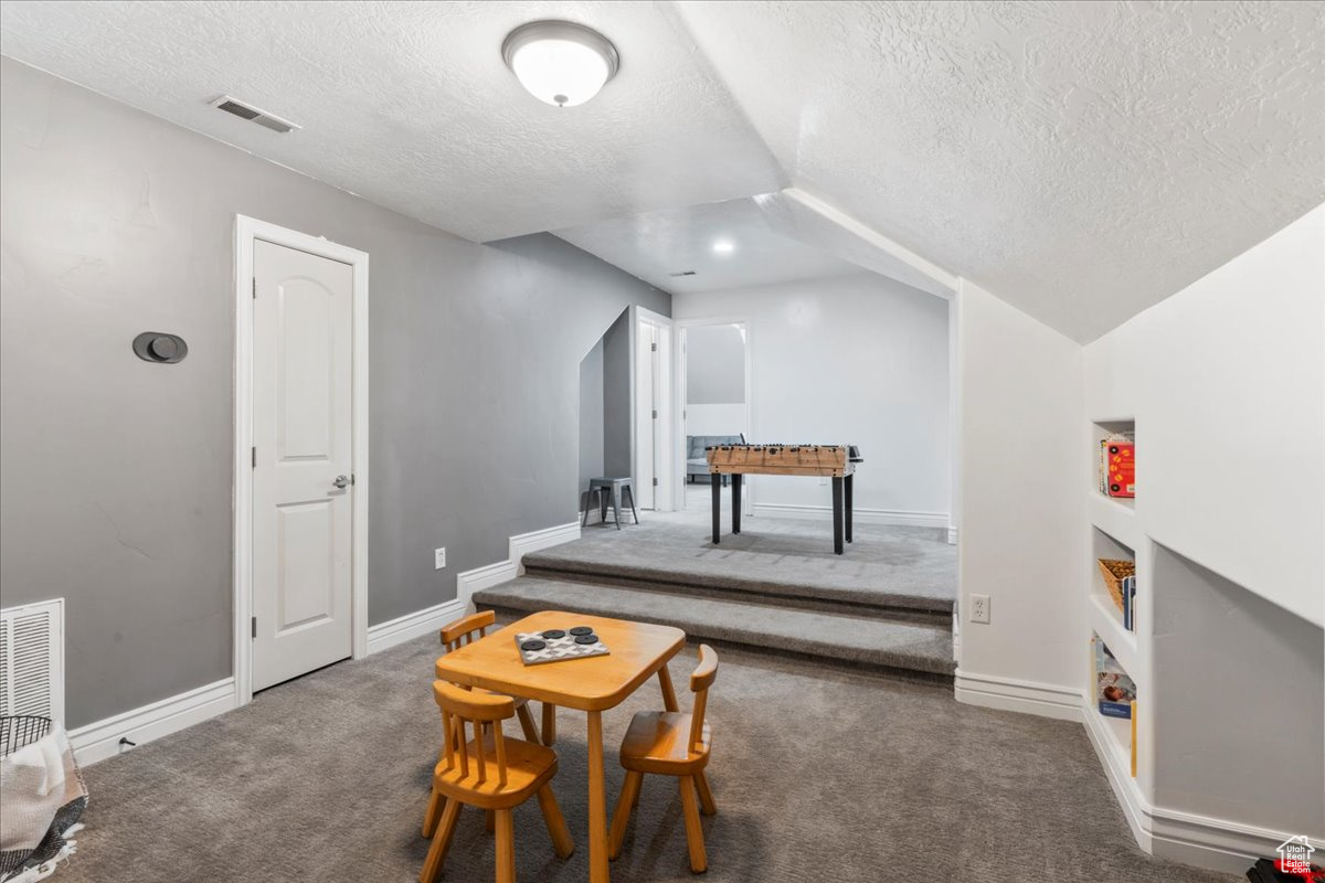 HERITAGE PLACE ESTATES - Residential