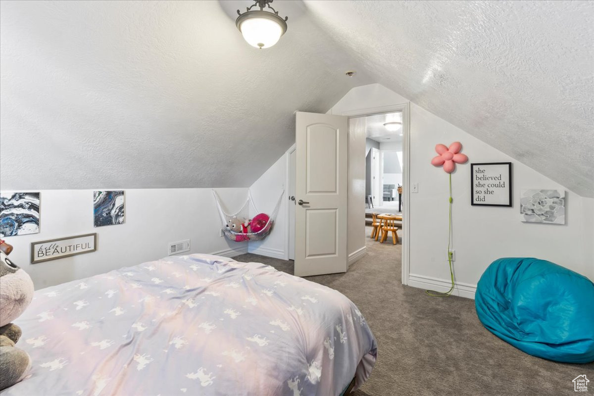 HERITAGE PLACE ESTATES - Residential