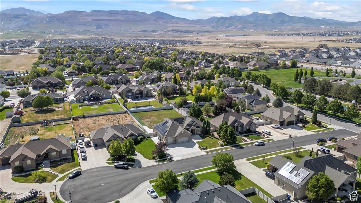 HERITAGE PLACE ESTATES - Residential