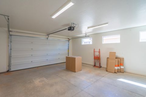 Tiny photo for 2967 W 570 N, Hurricane, UT 84737 (MLS # 2158720)