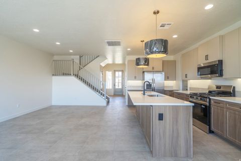 Tiny photo for 2967 W 570 N, Hurricane, UT 84737 (MLS # 2158720)
