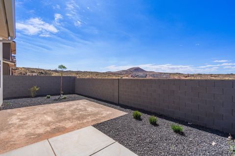 Tiny photo for 2967 W 570 N, Hurricane, UT 84737 (MLS # 2158720)