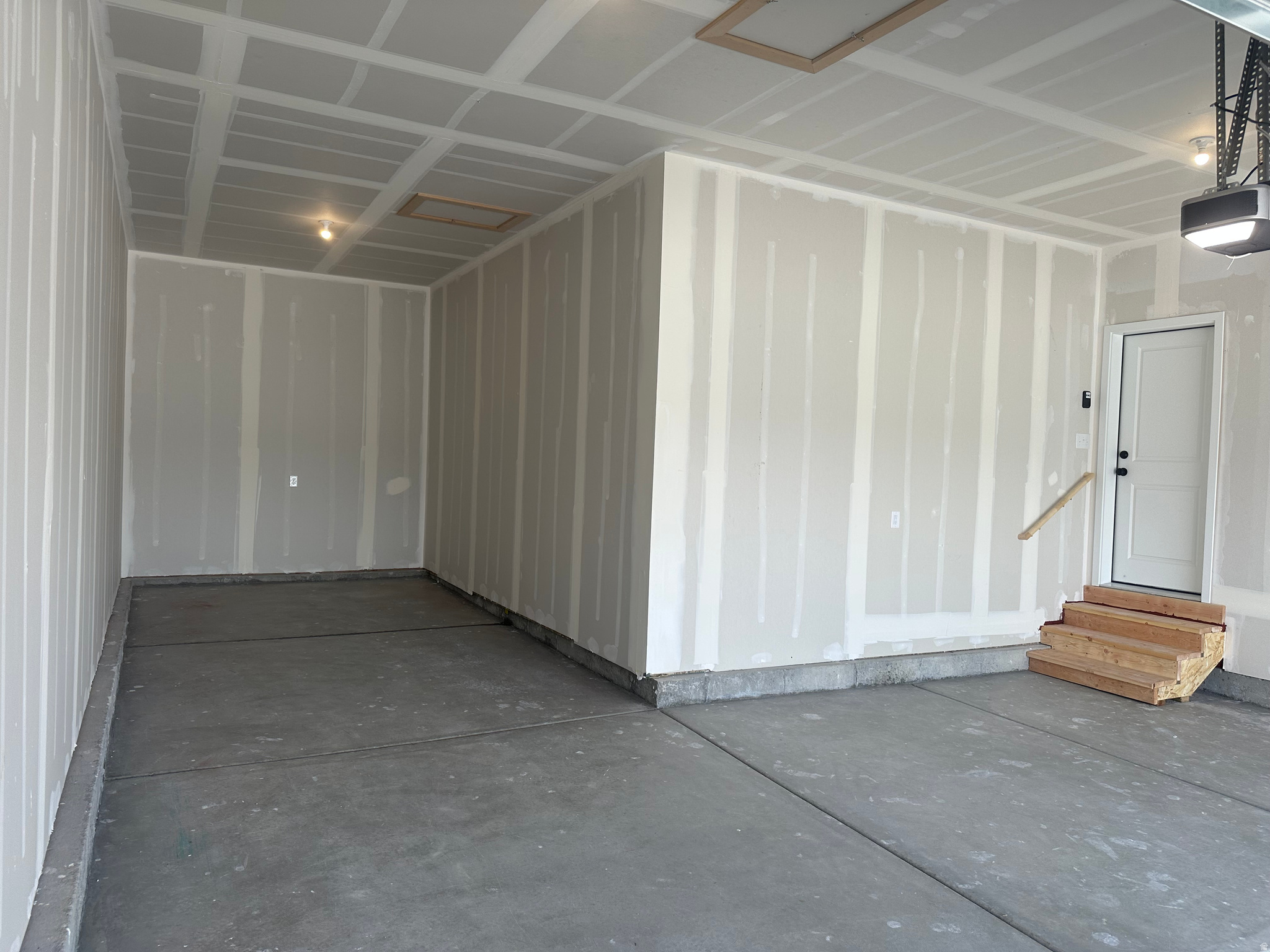 HIDDEN HOLLOW - Residential