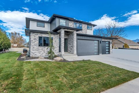 Tiny photo for 3168 W CHALK CREEK WAY, South Jordan, UT 84095 (MLS # 2127472)
