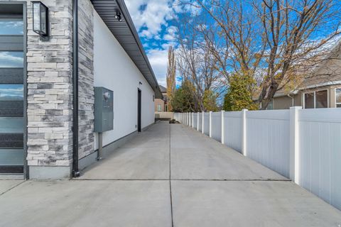 Tiny photo for 3168 W CHALK CREEK WAY, South Jordan, UT 84095 (MLS # 2127472)