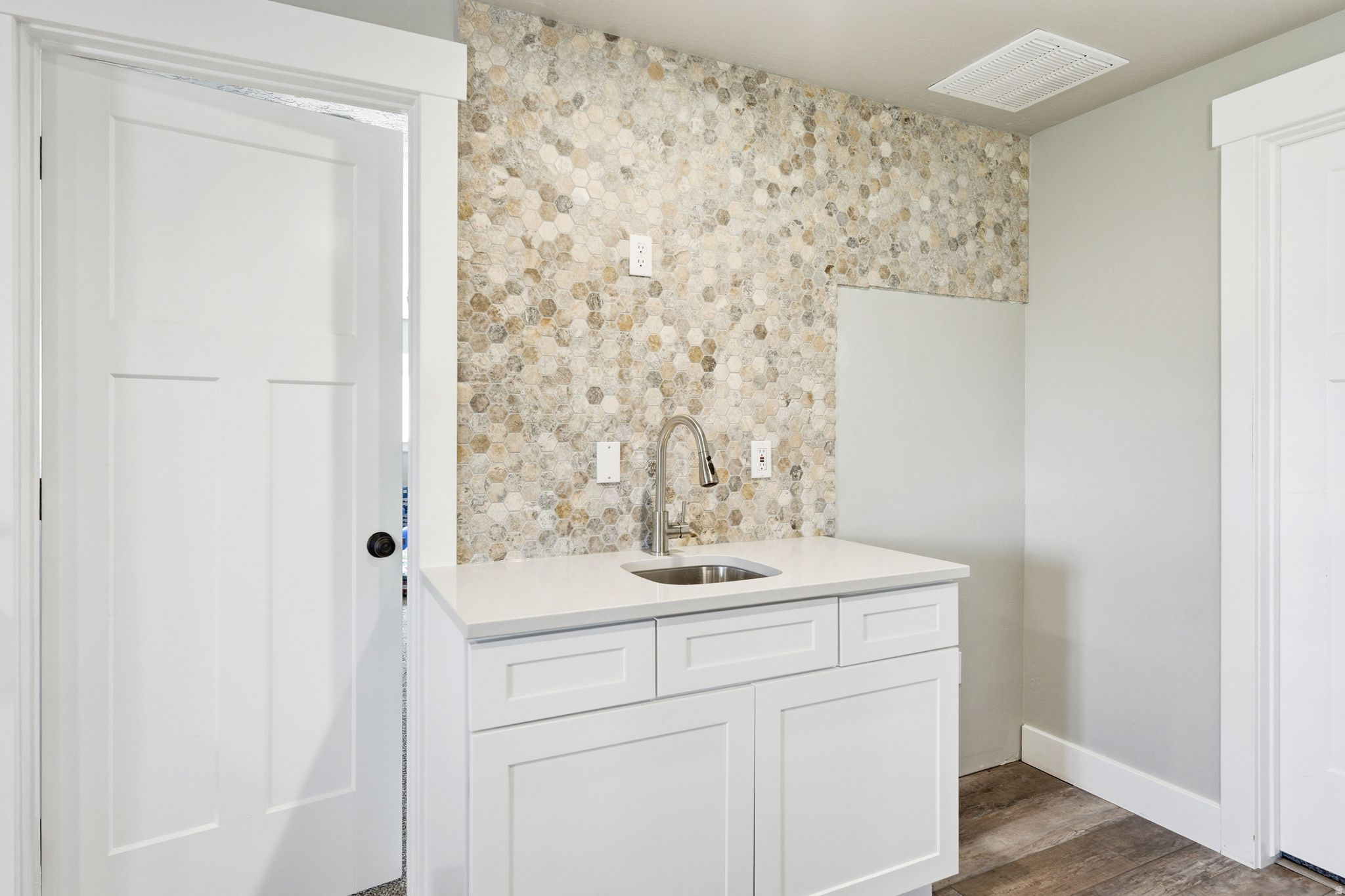 EQUESTRIAN NORTH - Residential