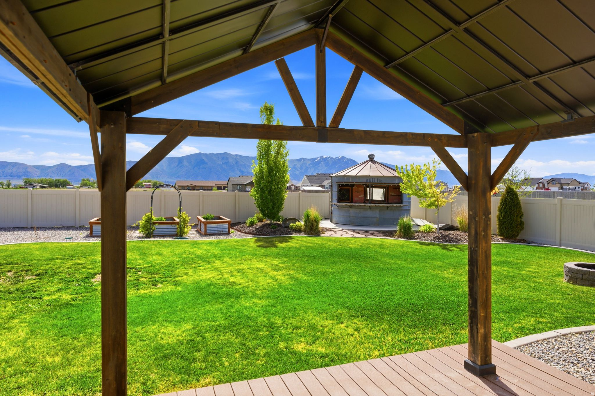 EQUESTRIAN NORTH - Residential