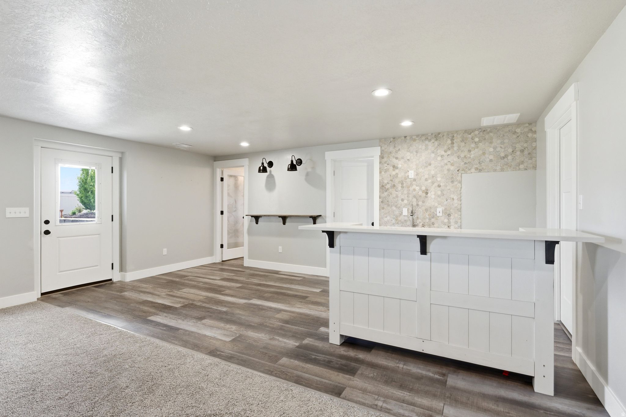 EQUESTRIAN NORTH - Residential