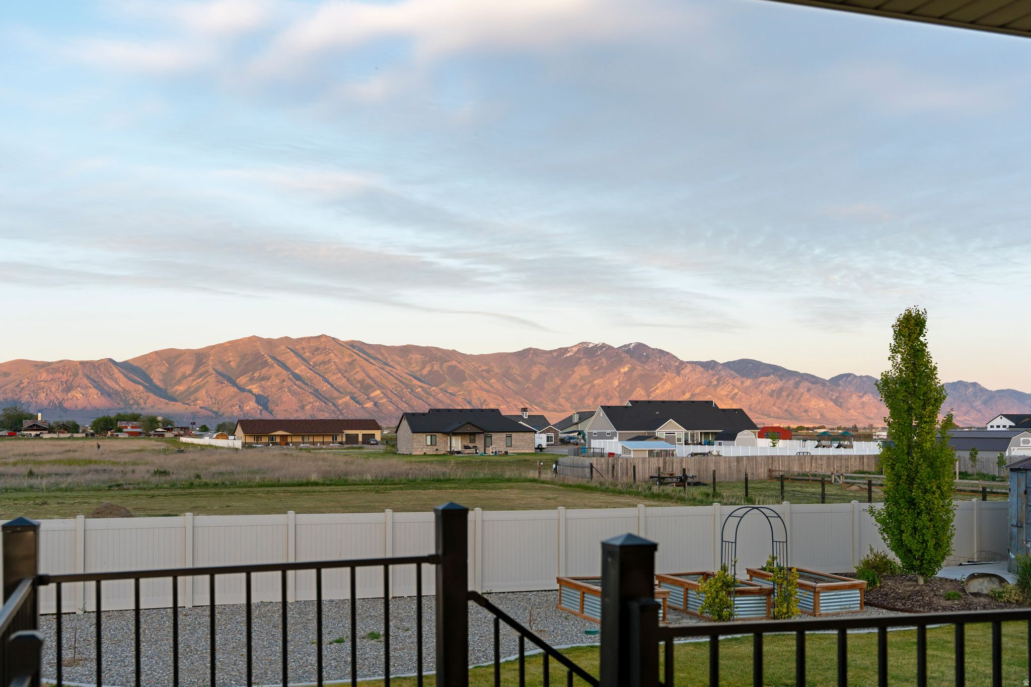 EQUESTRIAN NORTH - Residential