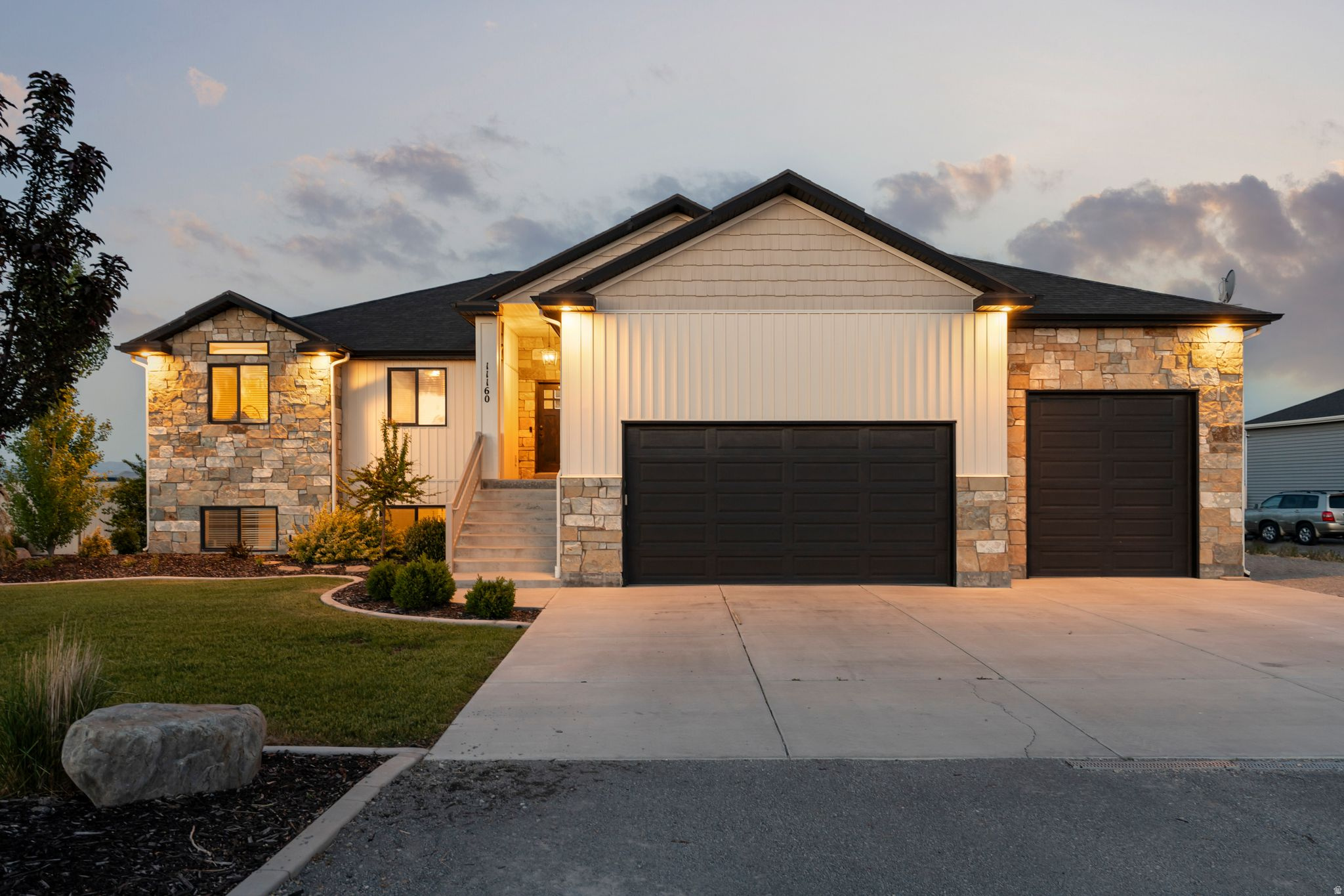 EQUESTRIAN NORTH - Residential