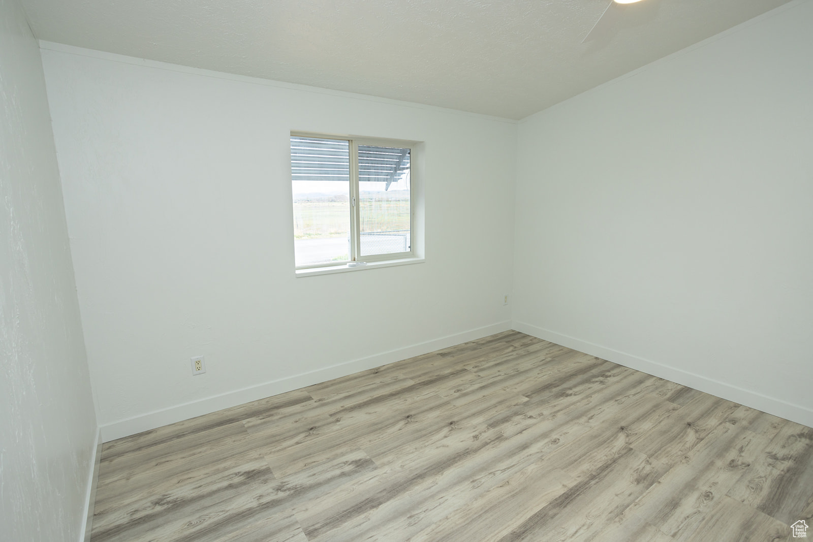 291 E 1400, Elsinore, Utah image 11