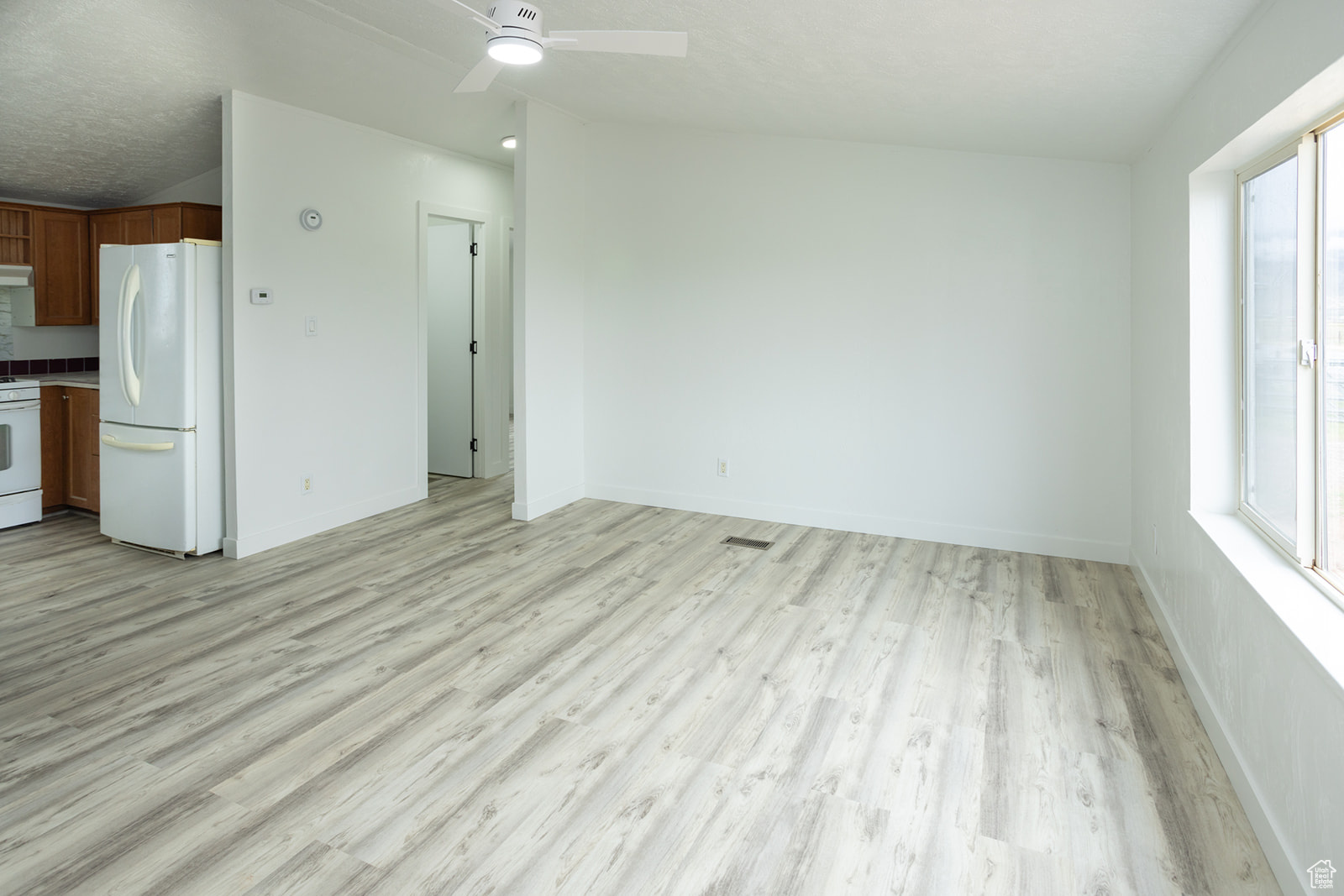 291 E 1400, Elsinore, Utah image 4