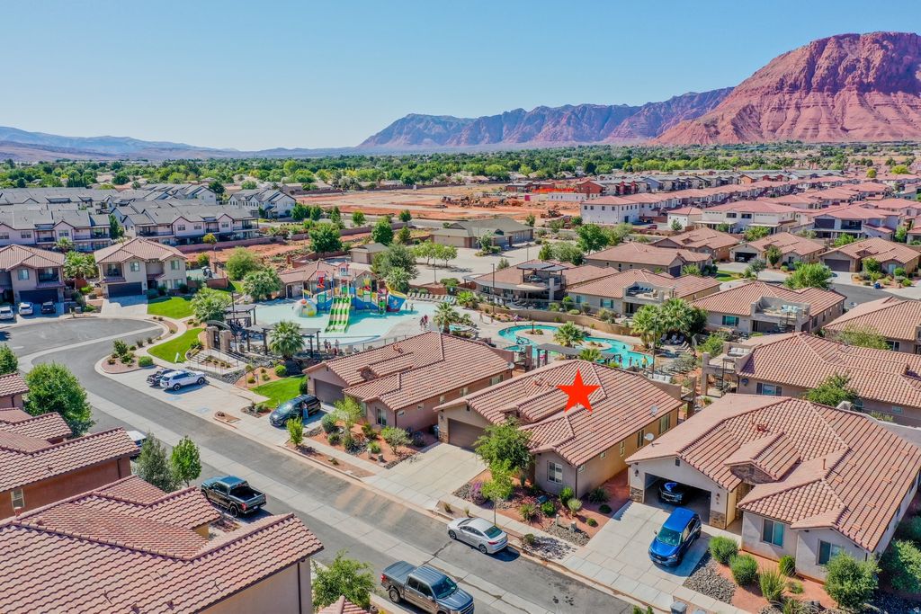 Photo of 3837 W LAZY RIVER CIR #110, Santa Clara, UT 84765 (MLS # 2163463)