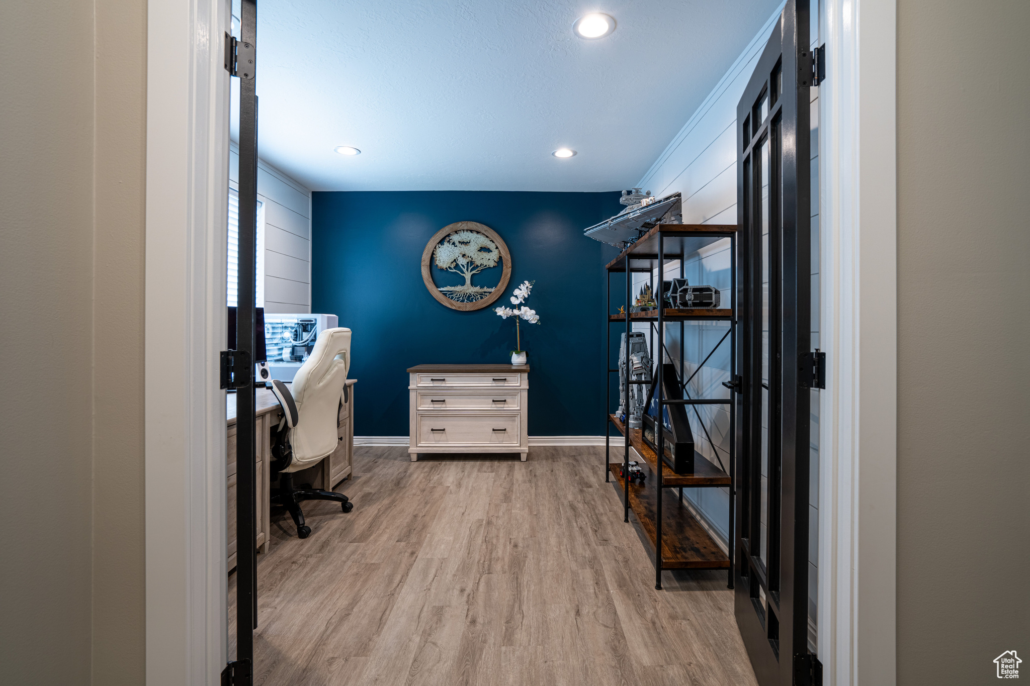 CEDAR COVE - Residential