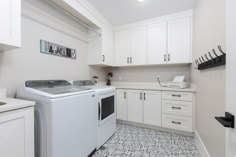 Tiny photo for 4147 S 490 E, Washington, UT 84780 (MLS # 2136348)