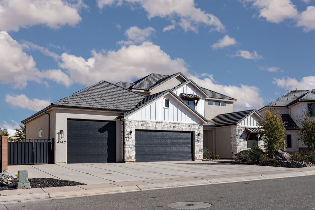 Photo of 4147 S 490 E, Washington, UT 84780 (MLS # 2136348)
