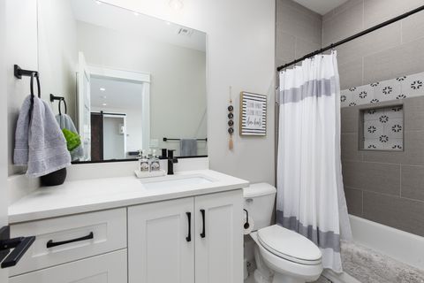 Tiny photo for 4147 S 490 E, Washington, UT 84780 (MLS # 2136348)