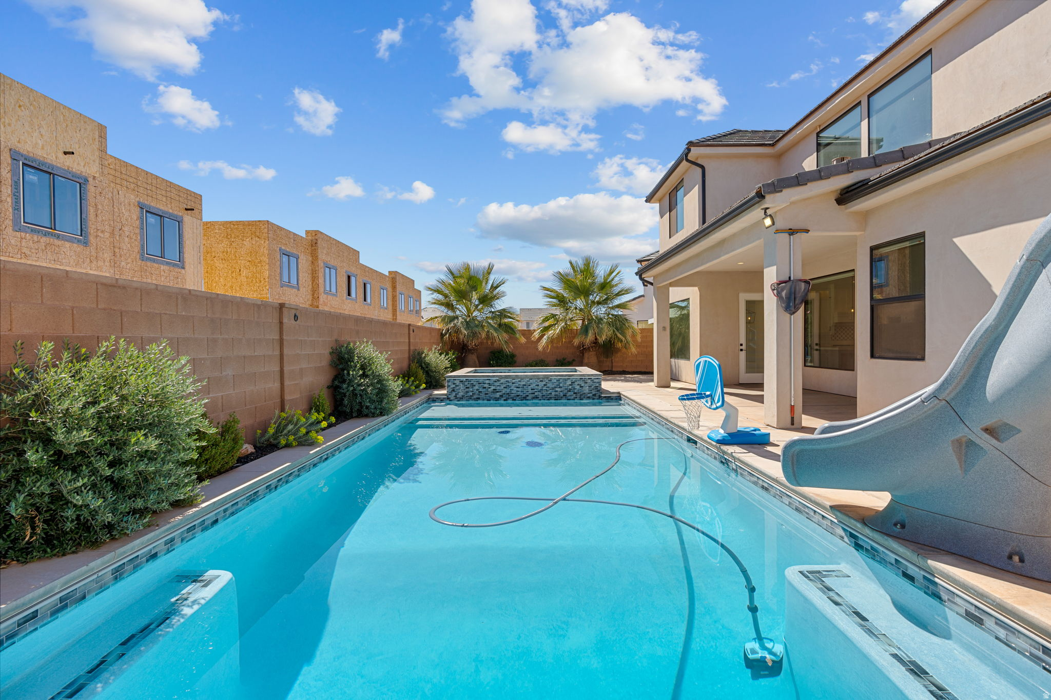 CRIMSON FIELDS PH 3 - Residential