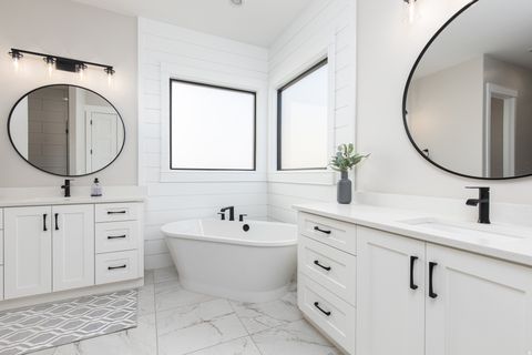 Tiny photo for 4147 S 490 E, Washington, UT 84780 (MLS # 2136348)