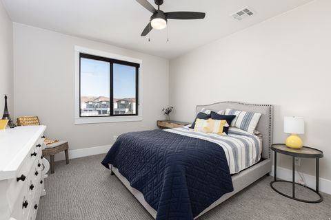 Tiny photo for 4147 S 490 E, Washington, UT 84780 (MLS # 2136348)