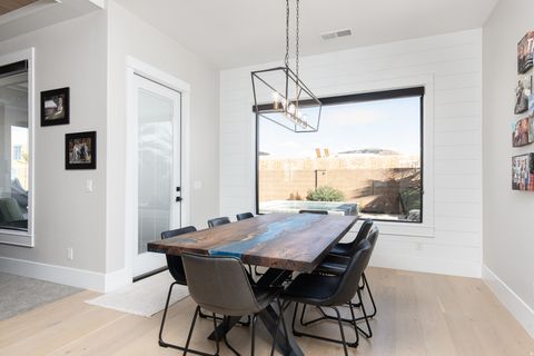 Tiny photo for 4147 S 490 E, Washington, UT 84780 (MLS # 2136348)