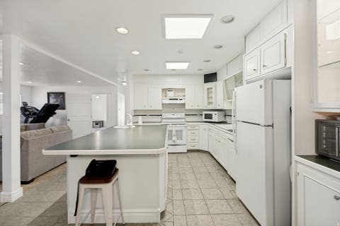 Tiny photo for 397 W 400 N #44, Bountiful, UT 84010 (MLS # 2175897)