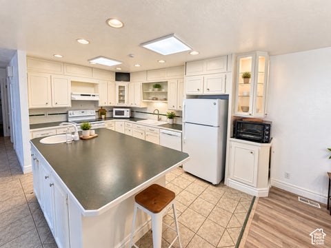 Tiny photo for 397 W 400 N #44, Bountiful, UT 84010 (MLS # 2175897)