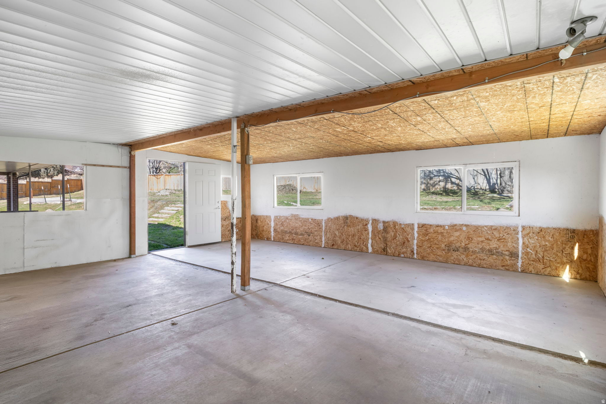 AVANYU ACRES - Residential